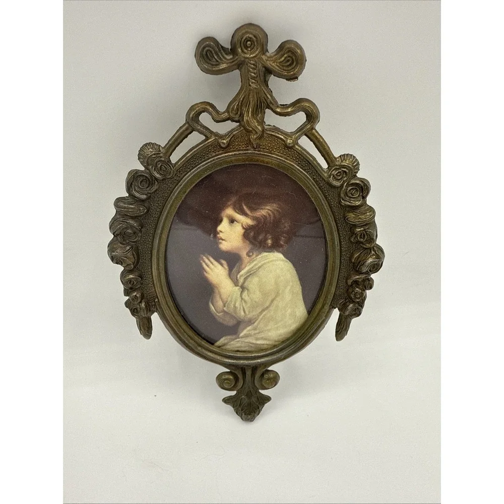 Vintage Oval Metal Picture Print Frame Hollywood Regency 7